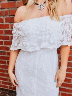 D & J Industries Bridal Ivory Off Shoulder Dress 10 D & J Industries Bridal Ivory Off Shoulder Dress