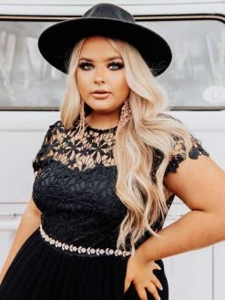 Luxe Apparel Sale! Glistening Rhinestone Flower Belt With Black Sash - Rose Gold