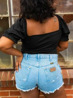 D & J Industies Co., LTD. Keep It Basic Black Top